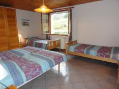 Zimmer mit den 4 Betten in der Ferienwohnung Mimosa<br />